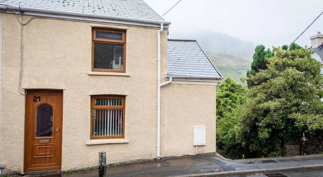 Selah Cottage, 21 Queen Street, Забронировать Отель Порт-Толбот Гламорган