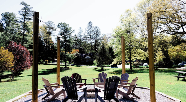 Номер Deluxe Highland Lake Inn & Resort - Flat Rock
