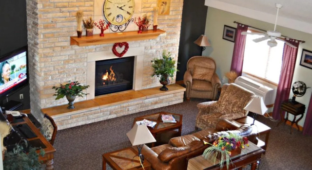 Fossil Creek Hotel & Suites, Reserva ahora Hotel Russell Kansas