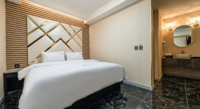 Люкс Marco Polo Holiday Hotel