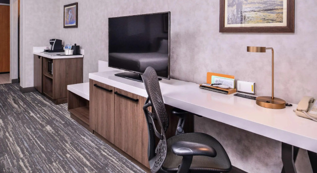 Четырёхместный номер Standard Hilton Garden Inn Bend