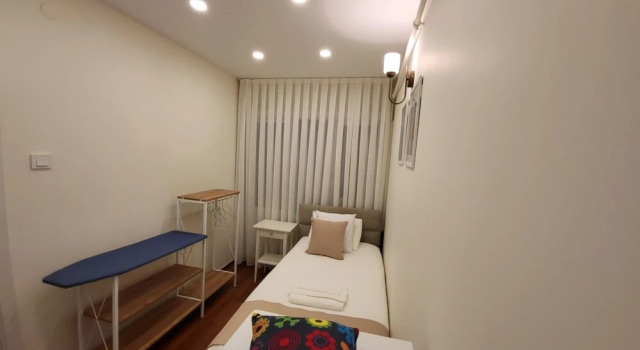 Chic Flat in Sariyer With Balcony and Sea View, Boek Hotel Sariyer 