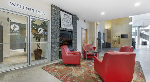 Best Western Plus Kelowna Hotel & Suites