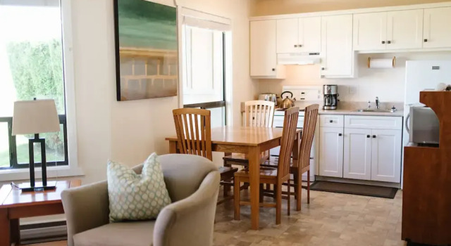 Коттедж с видом на океан Beach Acres Resort