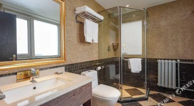 Люкс Beijing Ruisi Shanhai Hotel