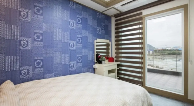 Jeju Flyjin House Pension