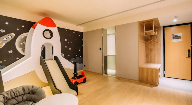 Superior cameră Mega Hotel