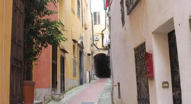Casa Medievale Pieno Centro Sanremo