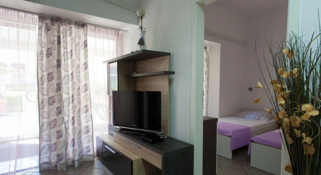 Attractive Apartment in Malinska near Sea, Забронировать Апартаменты/квартира Отели Малинска с парковкой, Парковка