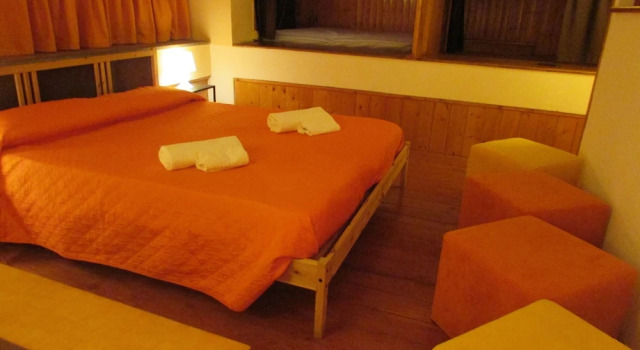 House Between Etna and the sea Near Taormina, Book Vacation Home Hotels in Sicily with Parking, Parking