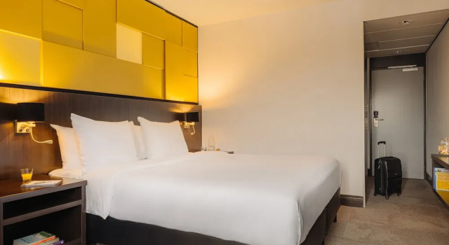 Двухместный номер Comfort с балконом Leonardo Oranje Hotel Leeuwarden