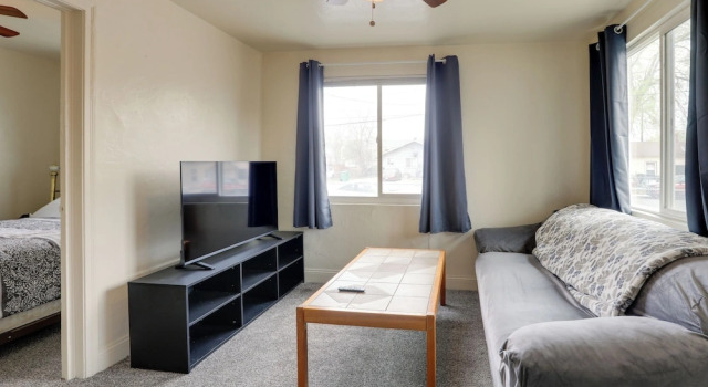 Home Near Reno Industrial Center & Med Centers, Book Lejlighed Sparks Reno