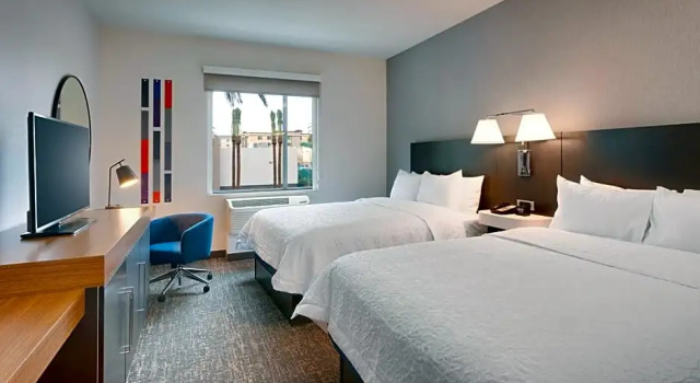 Номер Accessible Hampton Inn & Suites Anaheim Resort Convention Center