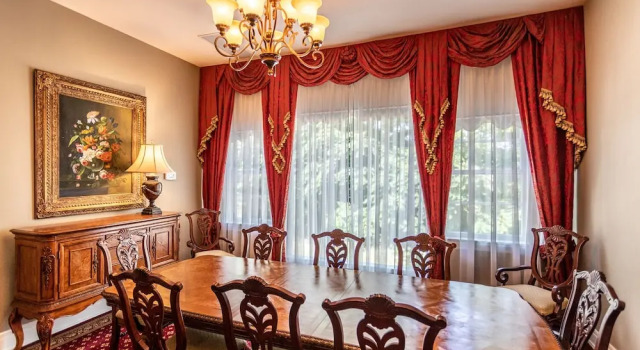 Люкс с видом на город Mimslyn Inn Historic Hotels Of America
