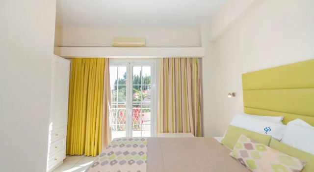 Odysseus Hotel