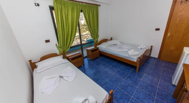 Standard Doppel Zimmer mit Balkon Blue Saranda Hotel