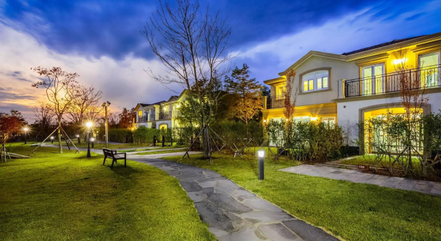 Kylin Villa Resort Jeju, Rezerwuj Ośrodek wypoczynkowy Hotele w Czedżu z basenem, Basen