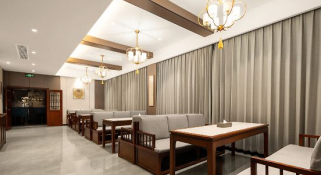 Daxin Hotel, Rezerwuj Hotel Xiangxi Hunan