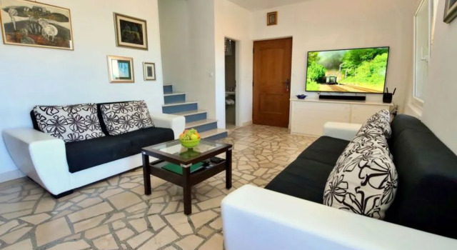 House Carmen Rantasalmi, Buchen Sie Hotel Hotels in Gespanschaft Split-Dalmatien mit Pool, Schwimmbad
