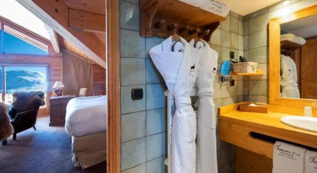Номер Prestige Hôtel Au Chamois dOr by Les Etincelles