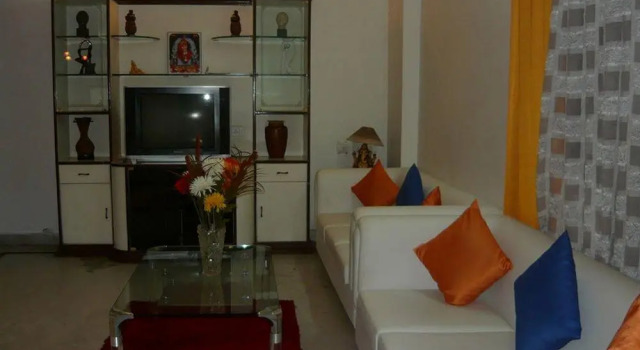 Humsika Inn, Rezerwuj Hotel Begumpet 