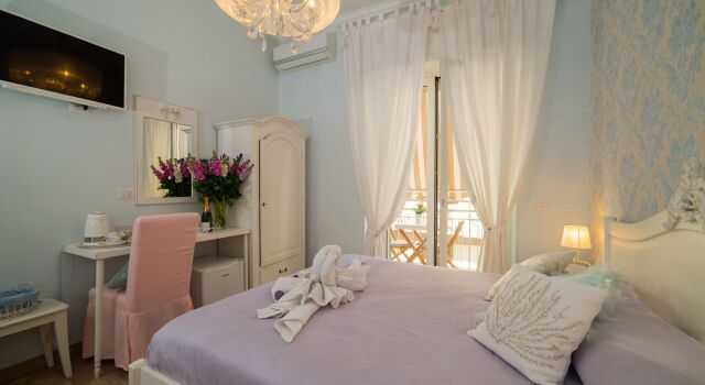 B&B Salerno Chic in Center, Забронировать Отель «постель и завтрак» Салерно Кампания