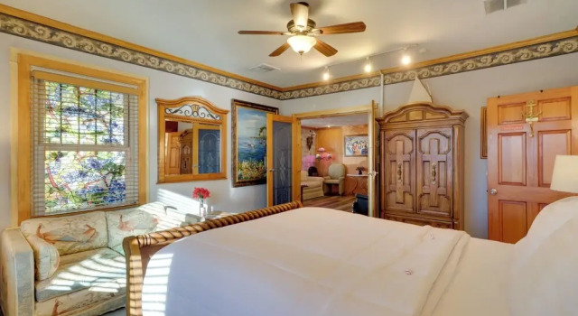 Half-mi to River Walk: 'rose Cottage' in Truckee!, Забронировать Отель Отели Рино 3 звезды, рядом с Ратуша округа Уошо, 3*