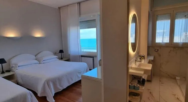 Трёхместный номер Standard с балконом Grand Hotel Passetto