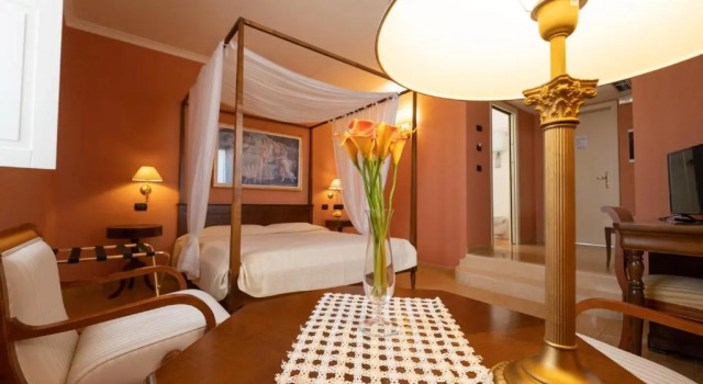 Люкс Hotel Ristorante Vecchia Vibo
