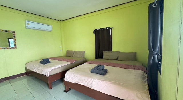 Номер Standard с балконом Rimtalay Resort Koh Si Chang