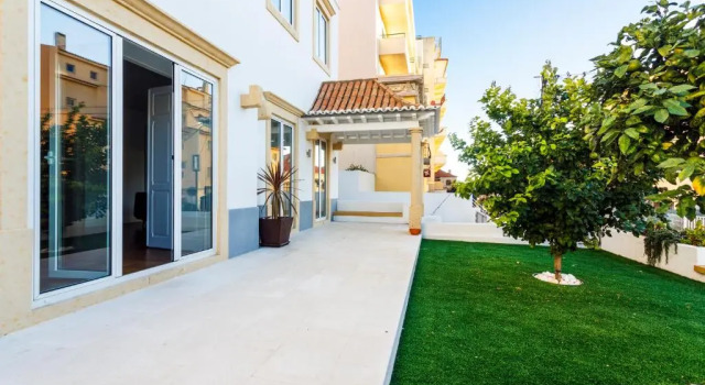 Апартаменты с видом на сад Chalet Estoril Luxury Apartments