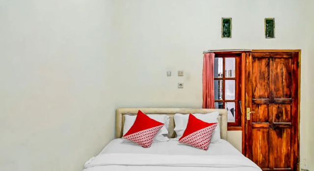 Hotel Syariah by OYO