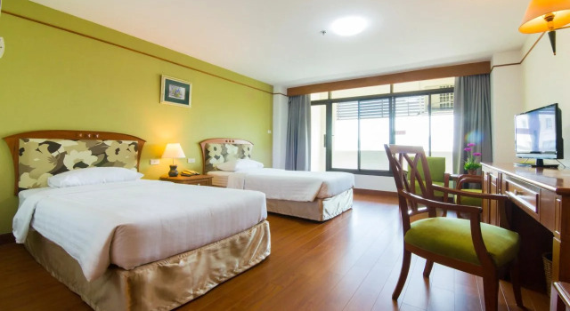 KU Home Hotel, Забронировать Отель Бан Лат Танот Лакси