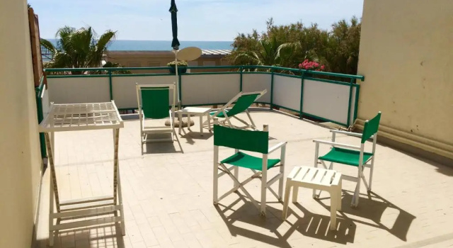 Четырёхместный номер Standard с видом на море Lungomare Hotel
