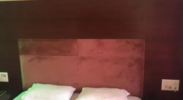 Queen of Clouds, Book Hotel Firozpur Punjab