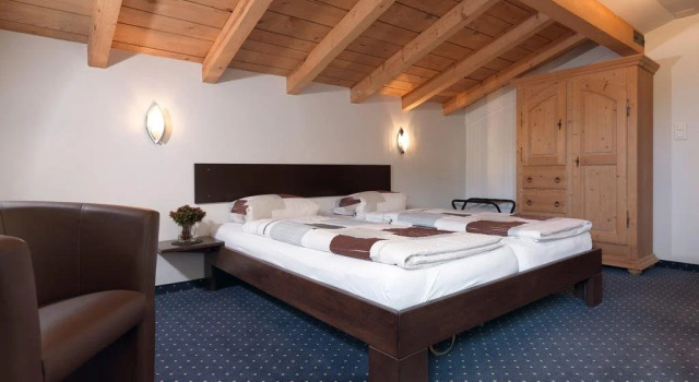 Hotel Cresta, Book Hotel Tujetsch Kanton Uri