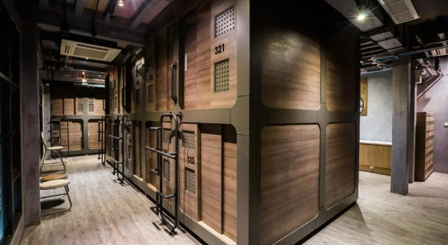 Кровать в общем номере Nonze Hostel