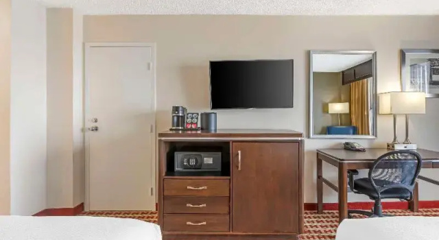 Номер Best Western Plus Grosvenor Airport Hotel