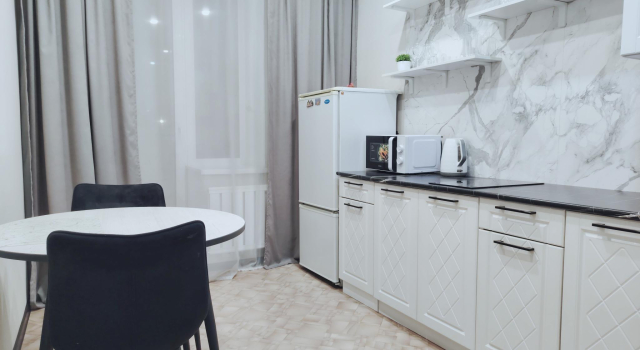 Apartments in the Oktyabrsky 10 microdistrict, Prenota Appartamento The Central district 