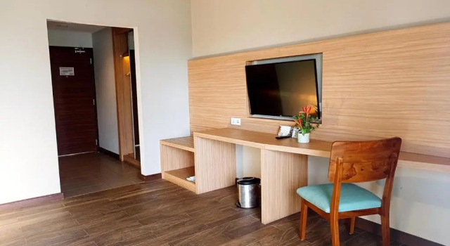 Полулюкс Manado Tateli Resort and Convention