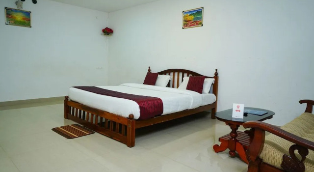 OYO 10642 Hotel Munnar Kairali