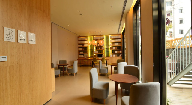Ji Hotel Shanghai Jiading Qinghe Road, Varaa Hotelli Jiading Shanghai