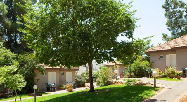 Студия Kibbutz Malkiya Travel Hotel