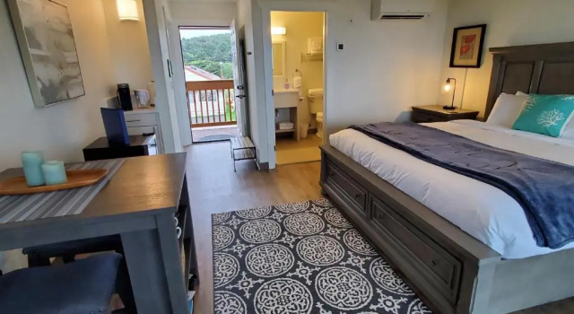 Студия Deluxe Moonstone Beach Motel