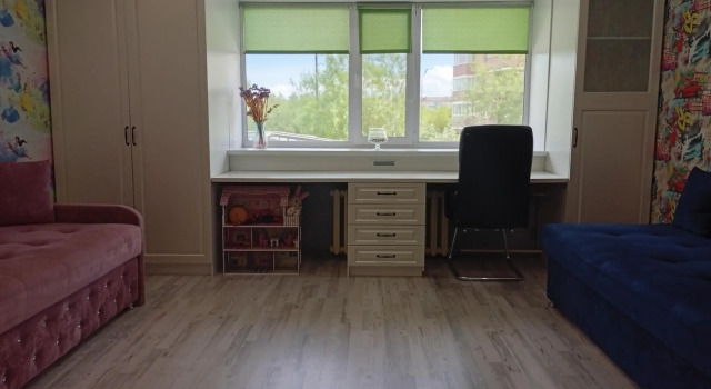 Very spacious apartment in the area of Shirotnaya St., Prenota Appartamento Tjumen' 