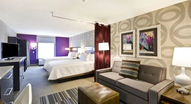 Четырёхместный люкс Home2 Suites by Hilton KCI Airport