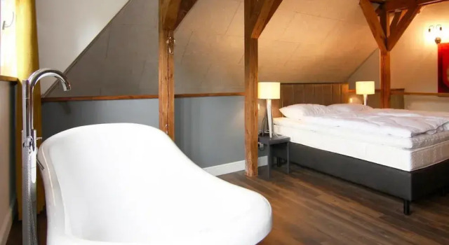 Коттедж Classic с 4 комнатами Holiday home Birgit, Wendorf