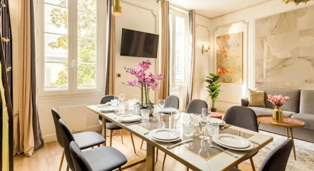 Апартаменты Merveil Luxury Suites - Florentin I-II