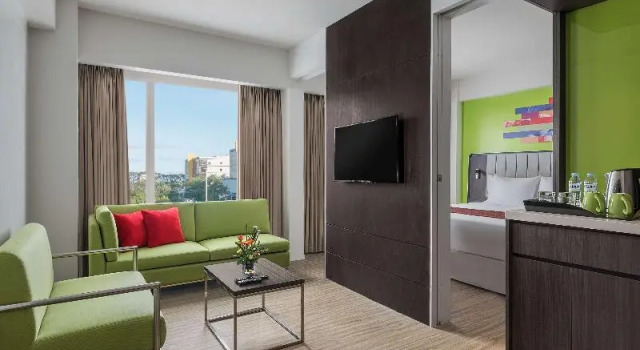 Полулюкс Standard Park Inn By Radisson Clark