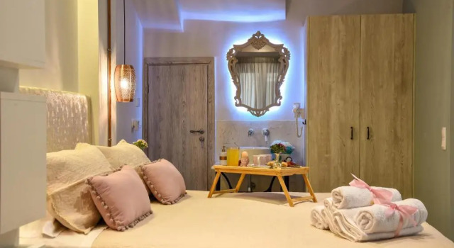 Suite 16, Забронировать Отель Отели Острова Корфу с бассейном, рядом с Музей керамического искусства, Бассейн
